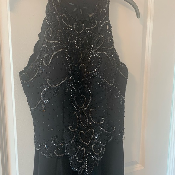 Prom night slit dress - Picture 4 of 6